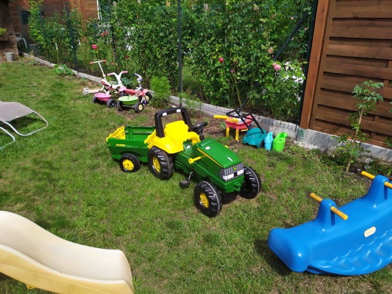 Les jeux dans le jardin